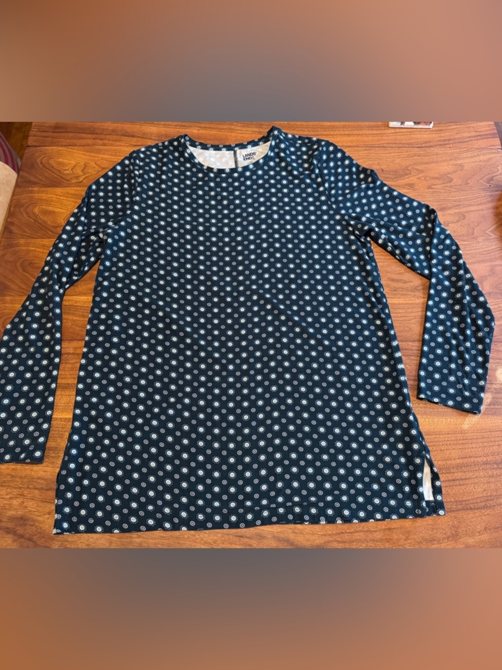 Lands’ End Soft Knit A Line Tunic Top in Size L T, in EUC. Navy Geometric Long